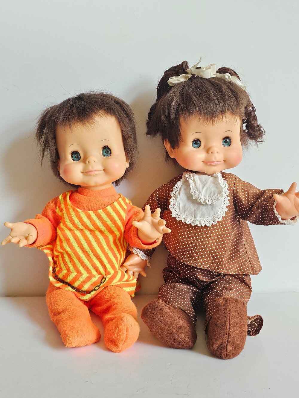 Vintage 1967 Ideal Toy Corp Lot of 2 Posie Dolls Mold F-18 Original Clothes RARE
